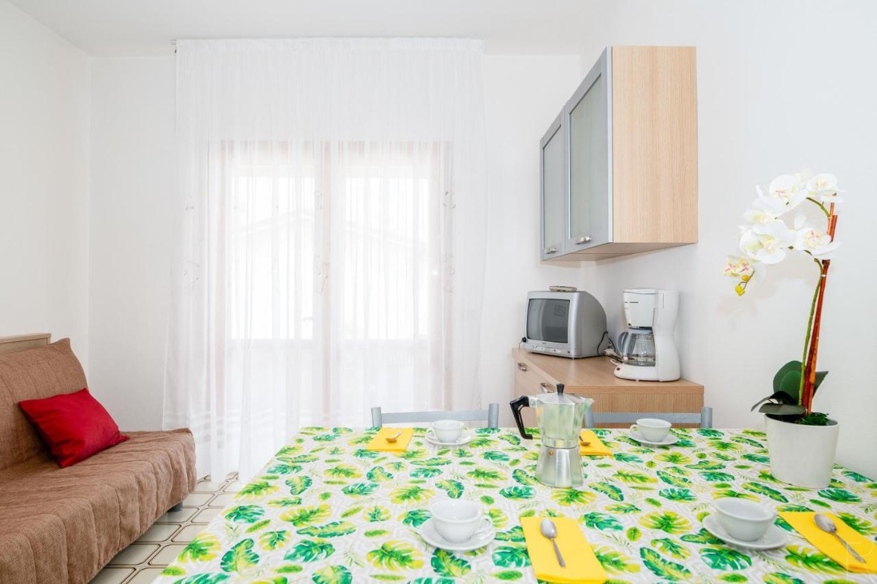 Sole B Apartment Bibione Exterior foto