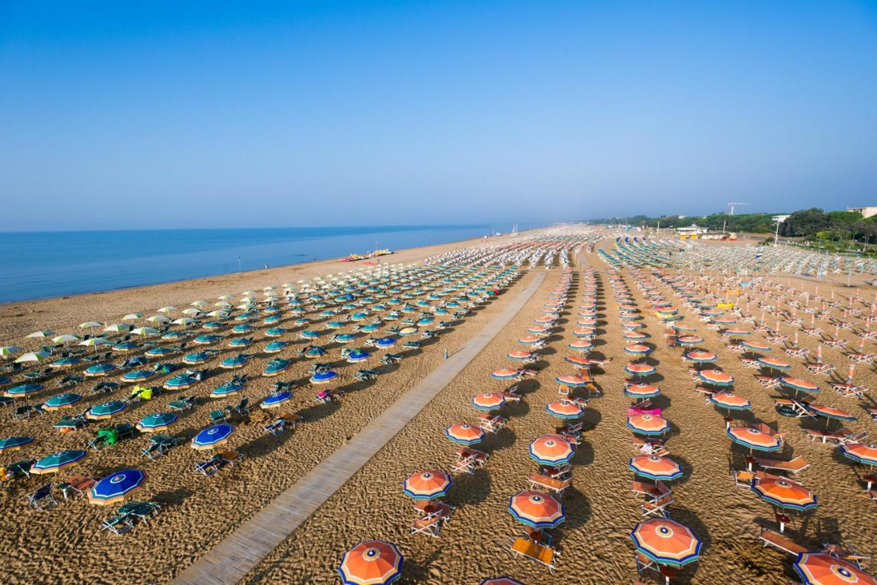 Sole B Apartment Bibione Exterior foto