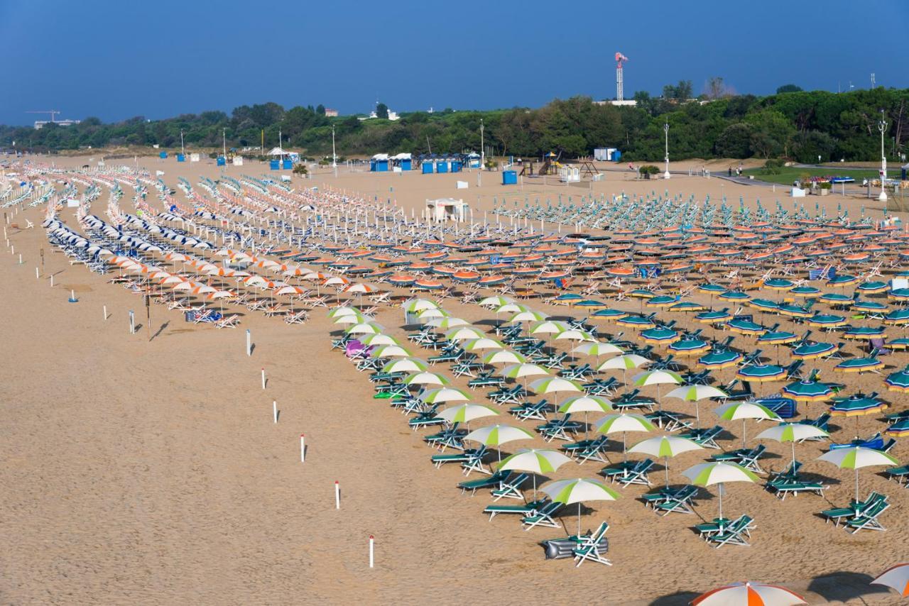 Sole B Apartment Bibione Exterior foto